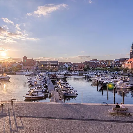 Hafendomicil Kleines - Modernes Mit Maritimer Atmosphaere Apartman *