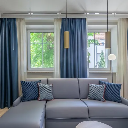 Apartman Hafendomicil Kleines - Modernes Mit Maritimer Atmosphaere Waren